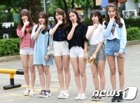 gfriend、sistar、gugudan、MelodyDay等现身“上班路” gfriend、sistar、gugudan、MelodyDay等现身“上班路”