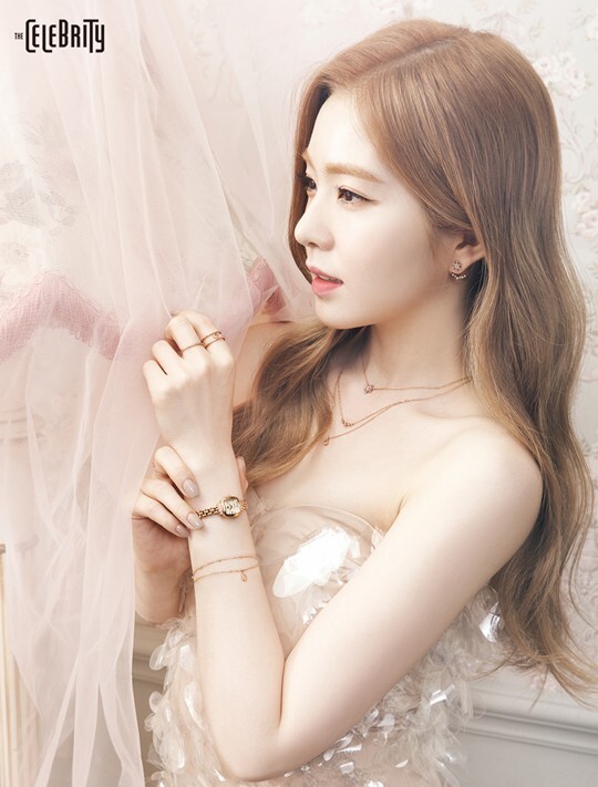 时尚杂志《THE CELEBRITY》公开了由女团Red Velvet成员写真