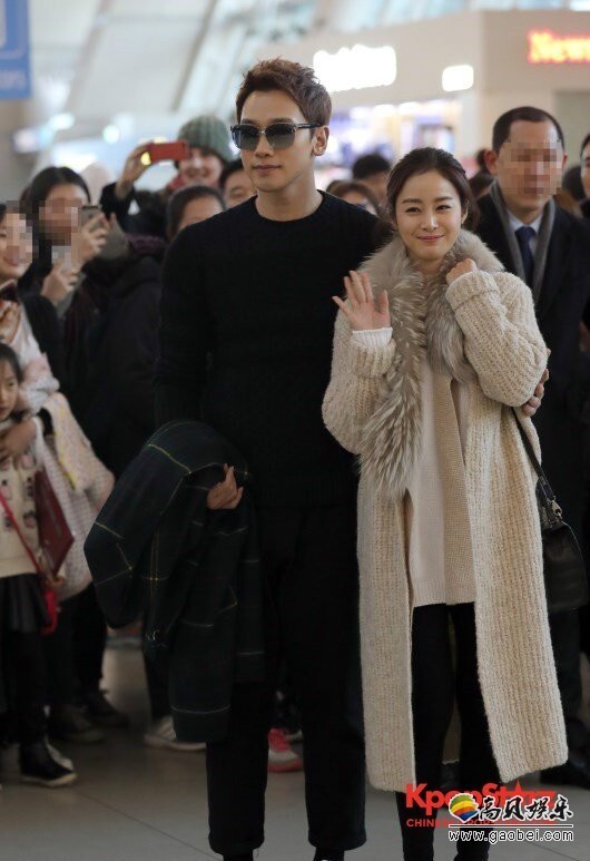 Rain与金泰希将在本月23日前往意大利拍摄情侣画报 Rain与金泰希将在本月23日前往意大利拍摄情侣画报