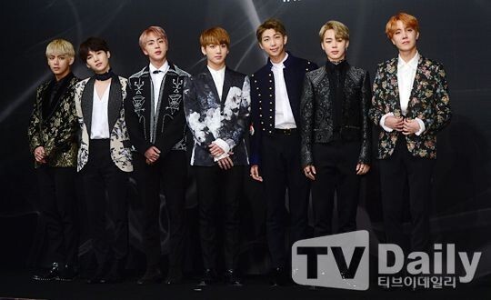 防弹少年团创造著前所未有的新纪录 防弹少年团创造著前所未有的新纪录