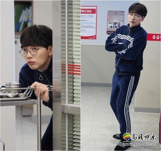 《自体发光办公室》中的李东辉变身鹭梁津苦读三年的公务员高考生 《自体发光办公室》中的李东辉变身鹭梁津苦读三年的公务员高考生