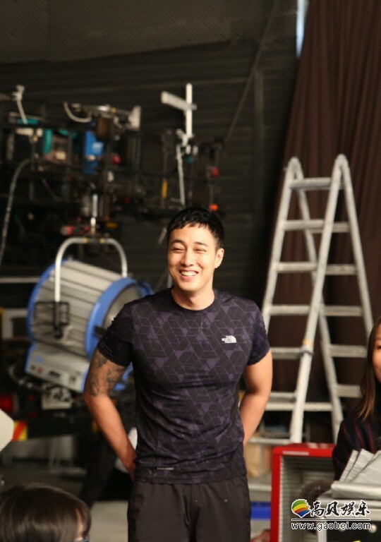 演员苏志燮近日为全球休闲品牌NorthFace拍摄最新代言广告 演员苏志燮近日为全球休闲品牌NorthFace拍摄最新代言广告