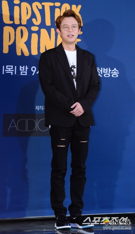 歌手Tony An将于6月10日、11日举办个人演唱会 歌手Tony An将于6月10日、11日举办个人演唱会