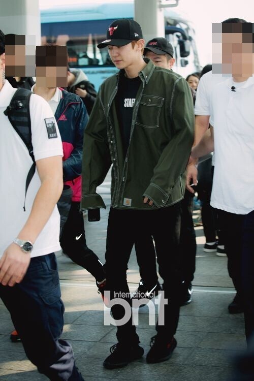 韩国男子组合EXO飞往马来西亚吉隆坡参加海外巡演 韩国男子组合EXO飞往马来西亚吉隆坡参加海外巡演