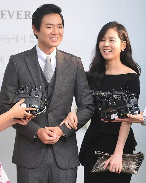 延正勋、韩佳人女儿迎百日纪念