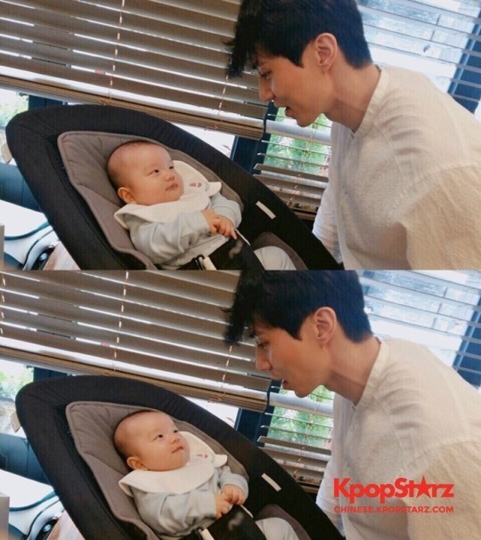 李东旭向大家进行了中秋的问候