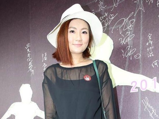 女子团体S.H.E成员Selina近日接受内地媒体专访 女子团体S.H.E成员Selina近日接受内地媒体专访