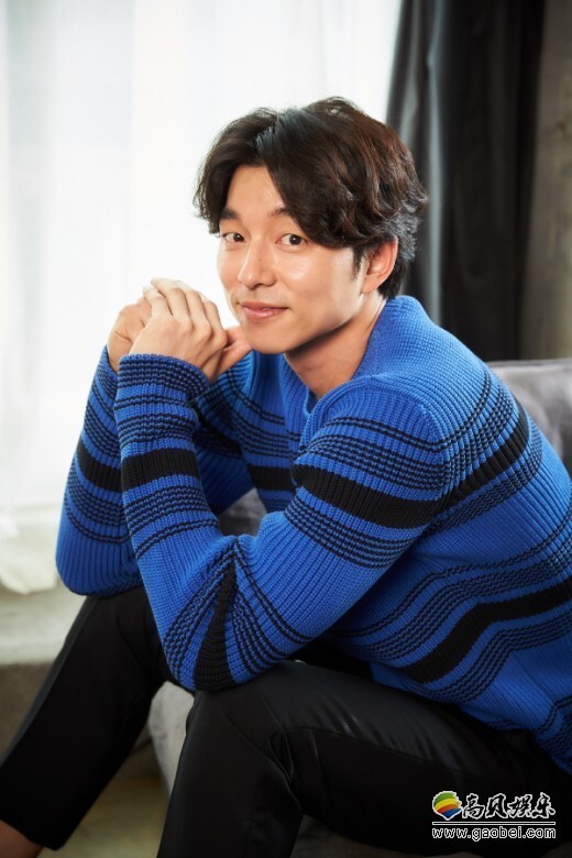 目前孔刘每天都在消化繁忙的CF拍摄日程