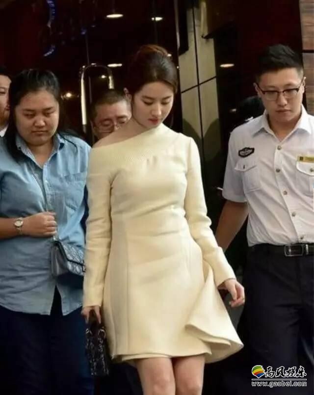 前段时间神仙姐姐刘亦菲出席活动 前段时间神仙姐姐刘亦菲出席活动