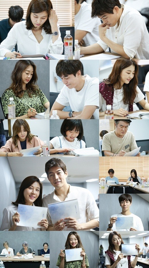 《通往机场的路》公开剧本排练幕后照 《通往机场的路》公开剧本排练幕后照