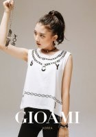 某杂志与某服装品牌合作,郑多彬为拍摄了一组主题时尚写真 某杂志与某服装品牌合作,郑多彬为拍摄了一组主题时尚写真