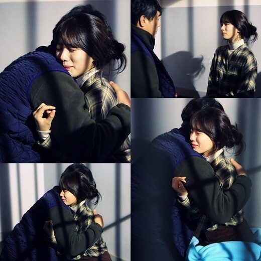 《任意依恋》公开秀智在拘留所痛哭的幕后花絮照