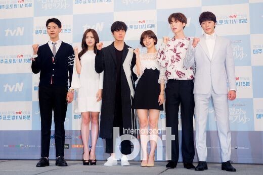 《辛德瑞拉和四骑士》在首尔论岘洞Imperial Palace举行制作发布会 《辛德瑞拉和四骑士》在首尔论岘洞Imperial Palace举行制作发布会