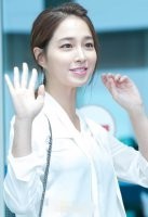 李珉廷因海外日程,于12日下午通过仁川机场前往法国巴黎 李珉廷因海外日程,于12日下午通过仁川机场前往法国巴黎