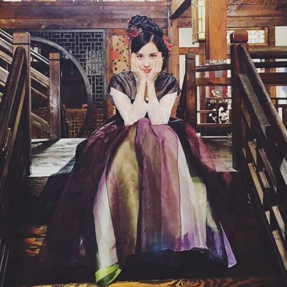 徐玄发布了一张《月之恋人-步步惊心：丽》拍摄现场的照片