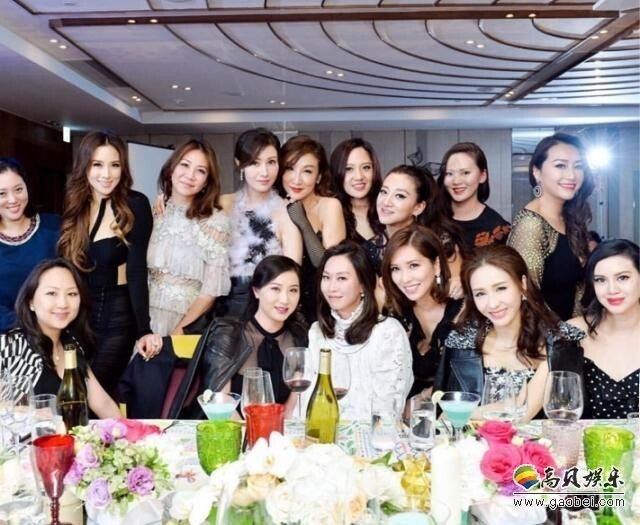 富商邱德根的孙女邱咏贤庆生,邀请了一大票阔太前来参加派对 富商邱德根的孙女邱咏贤庆生,邀请了一大票阔太前来参加派对