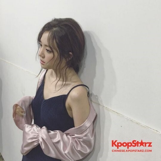 女团 Apink成员孙娜恩在自己INS上传了照片