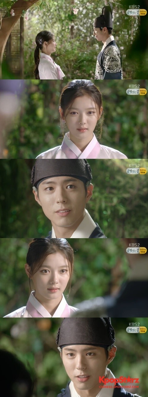 金裕贞最终换上了女装