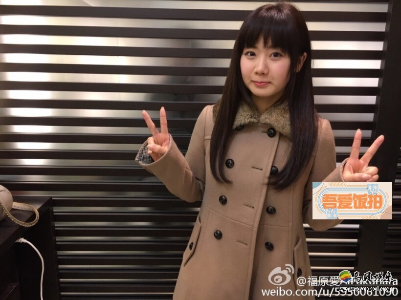 福原爱晒出一组照片,在理发店比剪刀手,童颜人妻萌翻网友 福原爱晒出一组照片,在理发店比剪刀手,童颜人妻萌翻网友