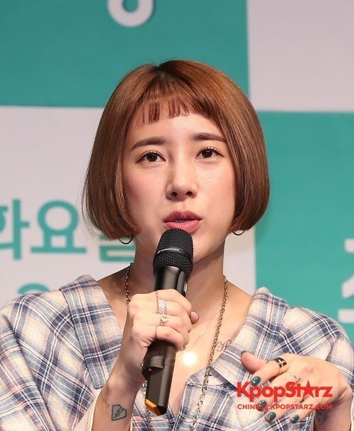 歌手徐仁英在脏话争议的三个月后重启了SNS 歌手徐仁英在脏话争议的三个月后重启了SNS