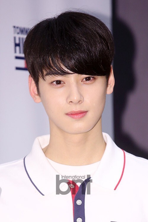 韩国男团ASTRO成员车银优出席了某品牌活动 韩国男团ASTRO成员车银优出席了某品牌活动