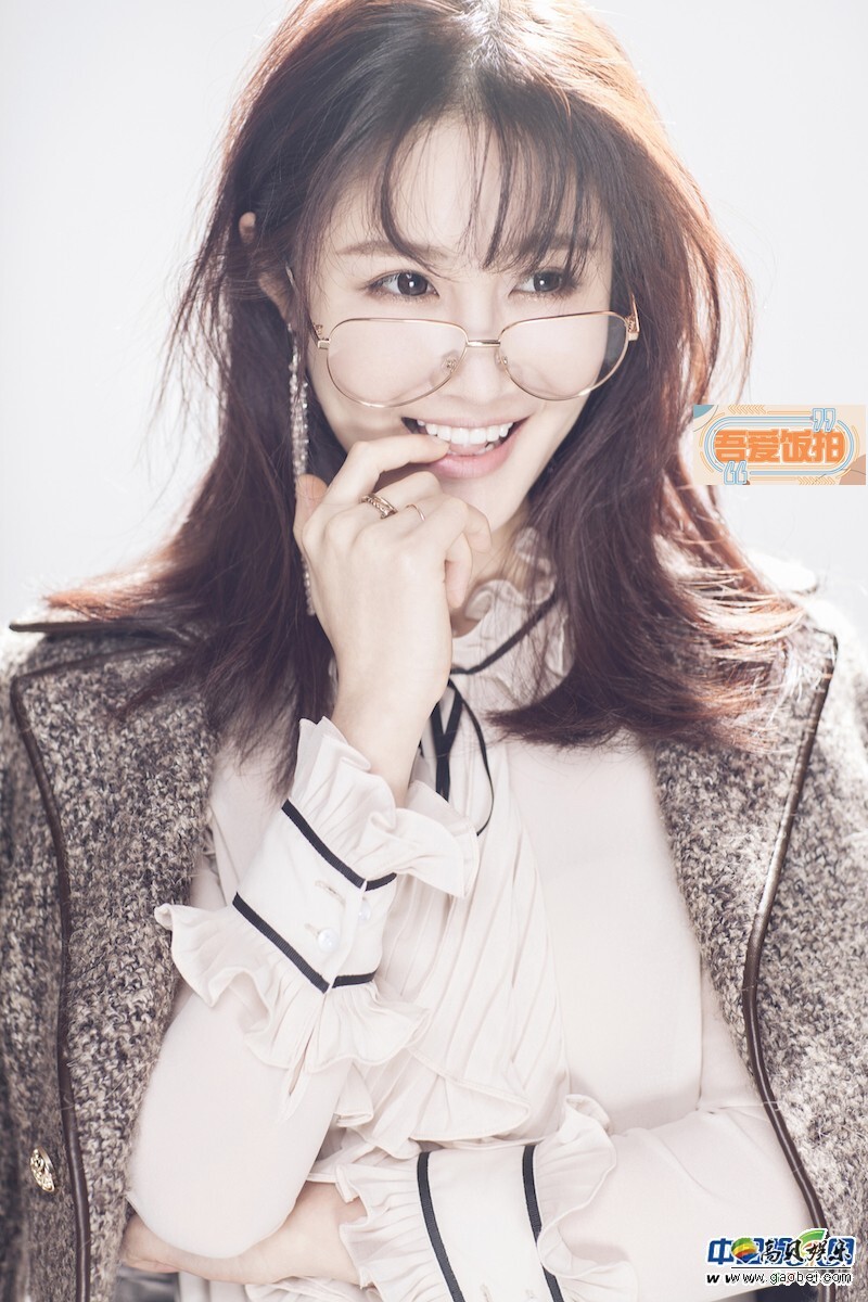 梁田为某时尚杂志拍摄一组写真大片曝光