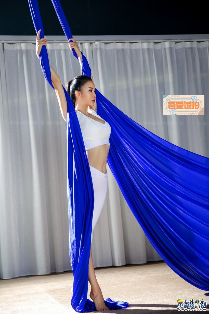 网络曝光母其弥雅一组空中瑜伽写真 网络曝光母其弥雅一组空中瑜伽写真