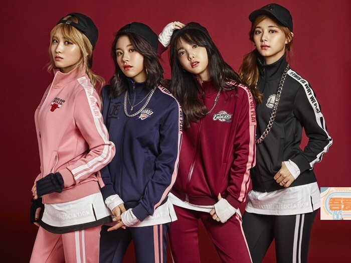 女团TWICE为某品牌拍摄了一组秋冬季画报