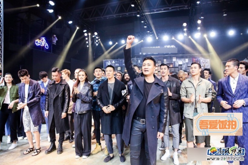 18日晚，胡军春夏季大秀在北京揭开神秘面纱