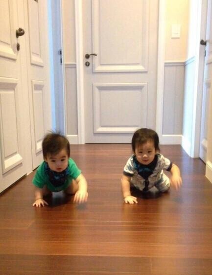 林志颖又晒双胞胎 可爱程度超kimi?可爱可爱! 林志颖又晒双胞胎 可爱程度超kimi?可爱可爱!