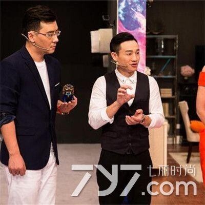 杨威老婆怀二胎了,而且还是双胞胎? 杨威老婆怀二胎了,而且还是双胞胎?