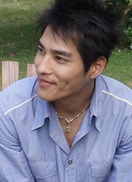 蓝正龙在哪里出生的。个人资料有吗? 蓝正龙在哪里出生的。个人资料有吗?