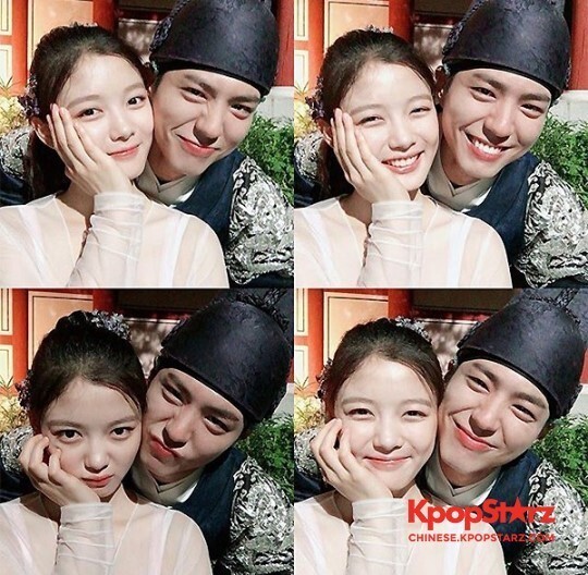 金裕贞通过个人Instagram公开了与朴宝剑的合照 金裕贞通过个人Instagram公开了与朴宝剑的合照