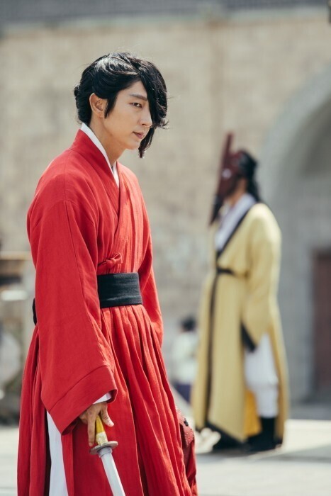 《月之恋人》李准基花絮照公开 《月之恋人》李准基花絮照公开