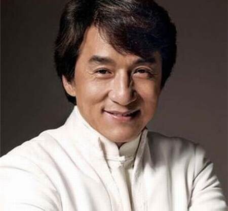 成龙演了些什么电影奠定了他国际巨星的地位？