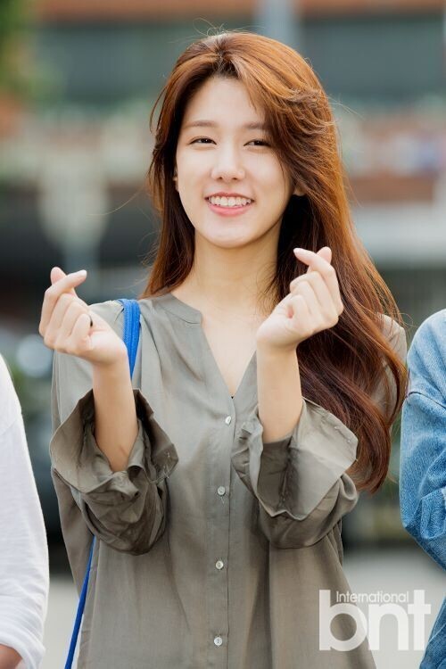 韩国KBS电视台音乐节目《音乐银行》2日进行彩排