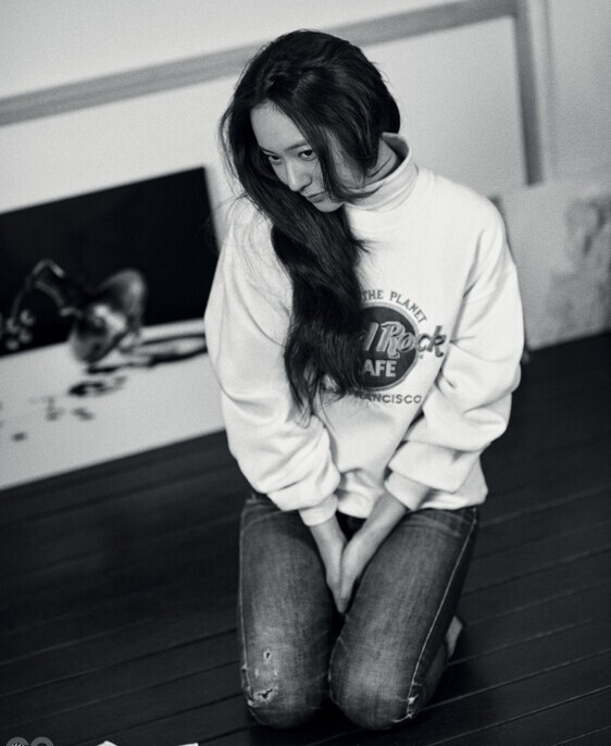 f(x)成员Krystal为《GQ》杂志拍摄的画报公开