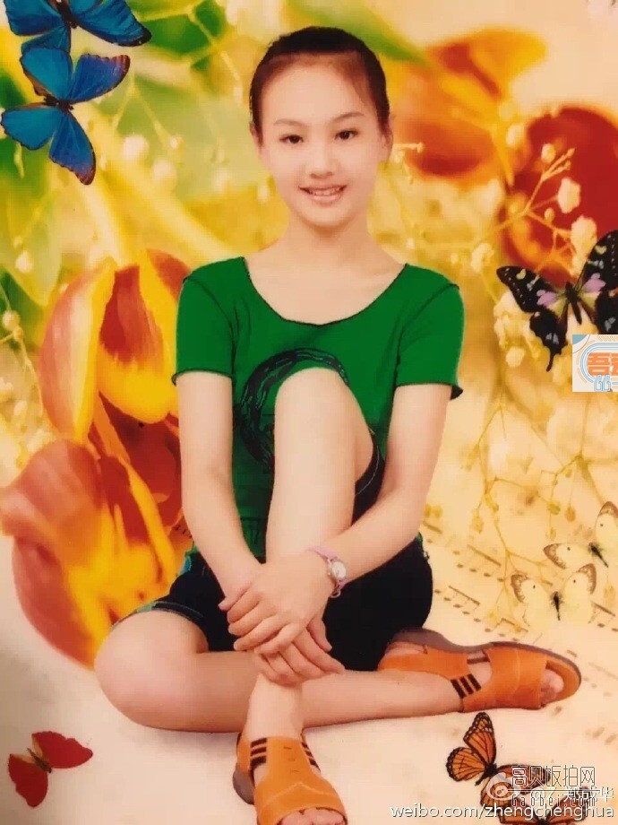 郑爽父亲晒出郑爽从年少到妙龄的各时期照片