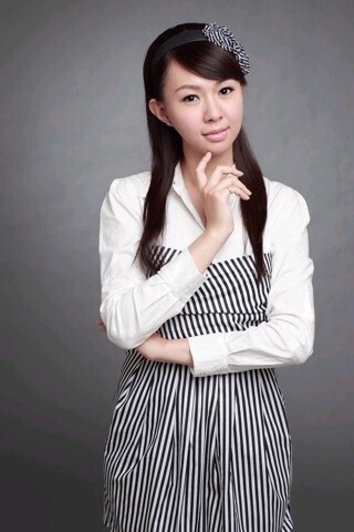 卓依婷有过演艺经历吗？是不是真的