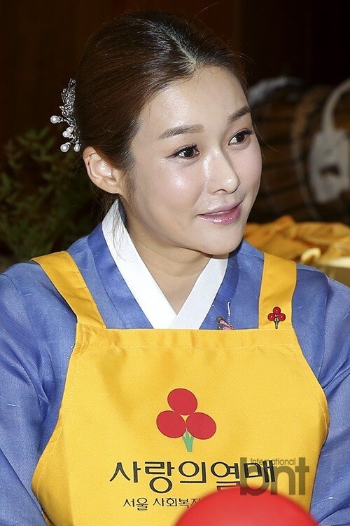 玄英出席在首尔举行的中秋特别活动 玄英出席在首尔举行的中秋特别活动