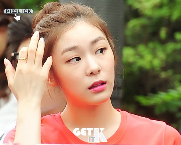 4日举行了 2016 RUN ON SEOUL 活动 4日举行了 2016 RUN ON SEOUL 活动