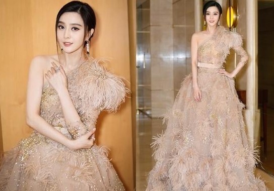 范冰冰在微博放送系列美照 范冰冰在微博放送系列美照