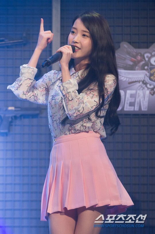 歌手IU出席电玩大赛决赛并献上精采演出 歌手IU出席电玩大赛决赛并献上精采演出