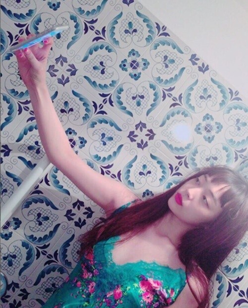 Sulli 在个人 Instagram 上公开了一张照片 Sulli 在个人 Instagram 上公开了一张照片