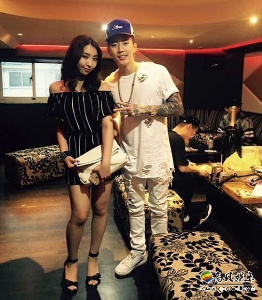 歌手孔旻智正在筹备新辑与歌手朴载范合作制作了新歌