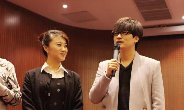 “玖月奇迹”婚后首次亮相发布会? “玖月奇迹”婚后首次亮相发布会?