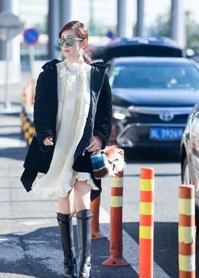 秦海璐长靴加持抵御严寒? 秦海璐长靴加持抵御严寒?