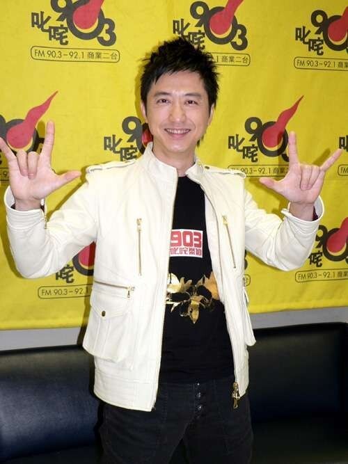 庾澄庆是谁,资料有吗? 庾澄庆是谁,资料有吗?