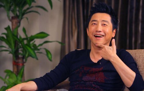 庾澄庆凭借什么歌曲成名了？