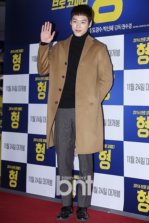 韩国演员郭时旸确定出演tvN电视台新剧《芝加哥打字机》